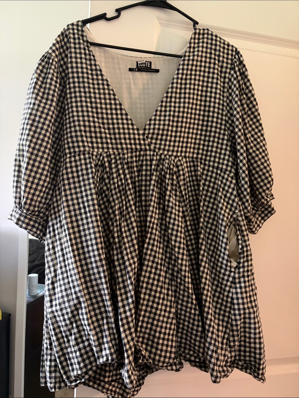Ecote Black & White Gingham V-Neck Peplum Tunic